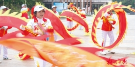 我们的节日·春节丨“彩龙”飞舞 增添年味